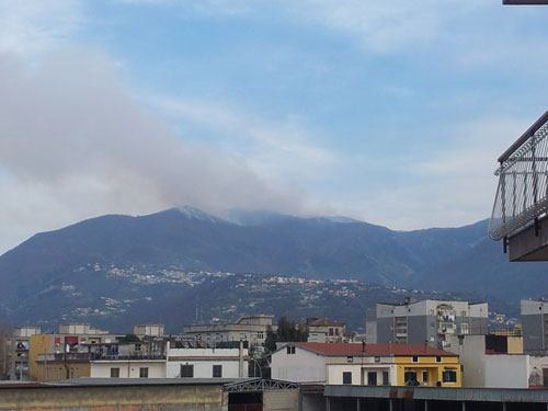 Incendio-monti-lattari-napoli