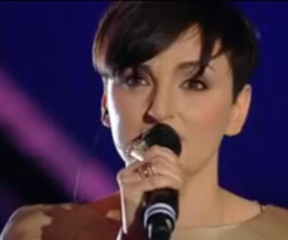 arisa-la-notte-in-radio-marzo-2012