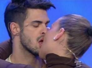 cristian-galella-e-tara-nel-momento-della-scelta