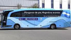 lima-sassaiola-contro-il-pullman-dellargentina