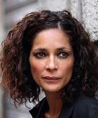 simona-cavallari-saluta-claudia-mares