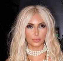 halloween-2012-kim-kardashian-si-veste-da-sirena