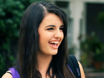 rebecca black presenta il suo nuovo singolo e video