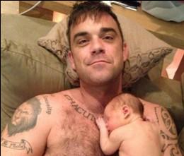 robbie-williams-e-la-figlia-di-2-giorni