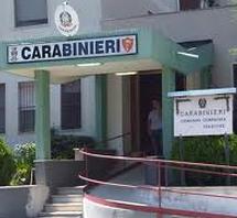 vasto-insegnante-picchia-alunni