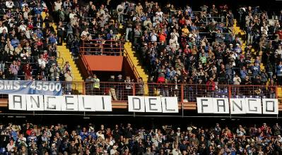 sampdoria-in-campo-ricorda-lalluvione-di-genova