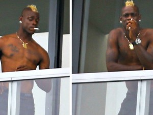 balotelli_sigaretta03-300x225