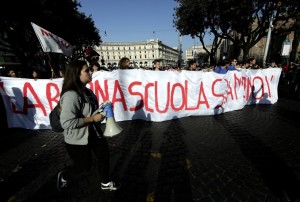 scuola protesta