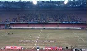 campo-stadio-san-paolo-vergognoso